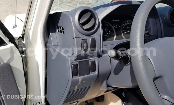 Buy Import Toyota Land Cruiser White Car in Import - Dubai in Malawi Buy Import Toyota Land Cruiser White Car in Import - Dubai in Malawi