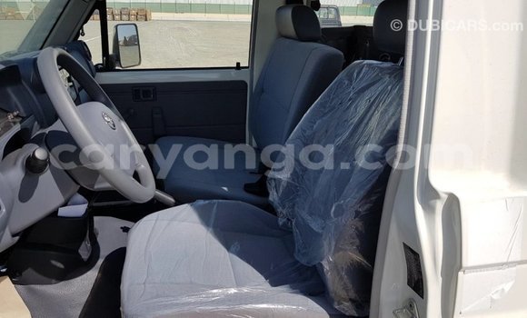 Buy Import Toyota Land Cruiser White Car in Import - Dubai in Malawi Buy Import Toyota Land Cruiser White Car in Import - Dubai in Malawi