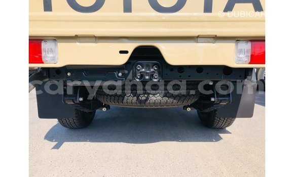Nunua Imported Toyota Land Cruiser Beige Gari ndani ya Import - Dubai nchini Malawi Nunua Imported Toyota Land Cruiser Beige Gari ndani ya Import - Dubai nchini Malawi