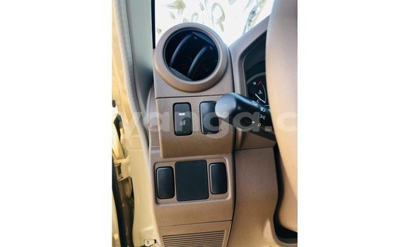 Nunua Imported Toyota Land Cruiser Beige Gari ndani ya Import - Dubai nchini Malawi Nunua Imported Toyota Land Cruiser Beige Gari ndani ya Import - Dubai nchini Malawi