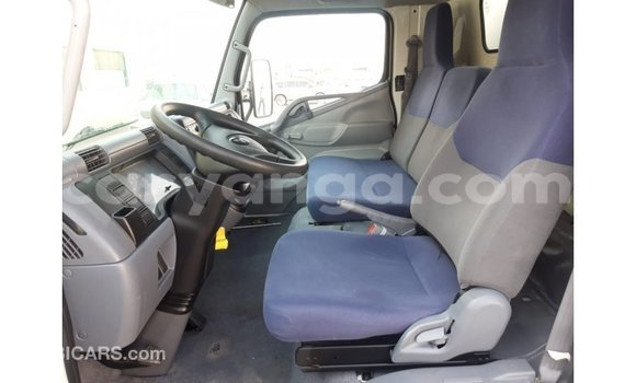 Nunua Imported Mitsubishi Canter White Gari ndani ya Import - Dubai nchini Malawi Nunua Imported Mitsubishi Canter White Gari ndani ya Import - Dubai nchini Malawi