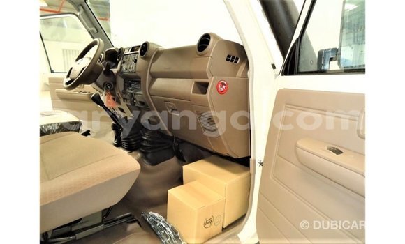 Buy Import Toyota Land Cruiser White Car in Import - Dubai in Malawi Buy Import Toyota Land Cruiser White Car in Import - Dubai in Malawi