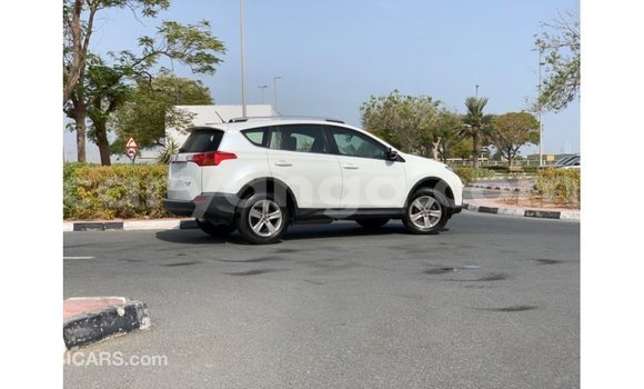 Buy Import Toyota Fielder White Car in Import - Dubai in Malawi Buy Import Toyota Fielder White Car in Import - Dubai in Malawi