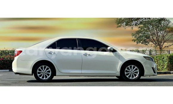 Buy Import Toyota Camry White Car in Import - Dubai in Malawi Buy Import Toyota Camry White Car in Import - Dubai in Malawi
