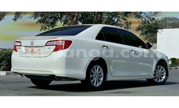 Buy Import Toyota Camry White Car in Import - Dubai in Malawi Buy Import Toyota Camry White Car in Import - Dubai in Malawi