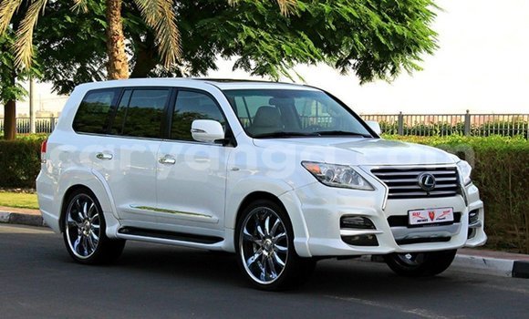 Acheter Import Voiture Lexus LX Blanc à Import - Dubai, Malawi Acheter Import Voiture Lexus LX Blanc à Import - Dubai, Malawi