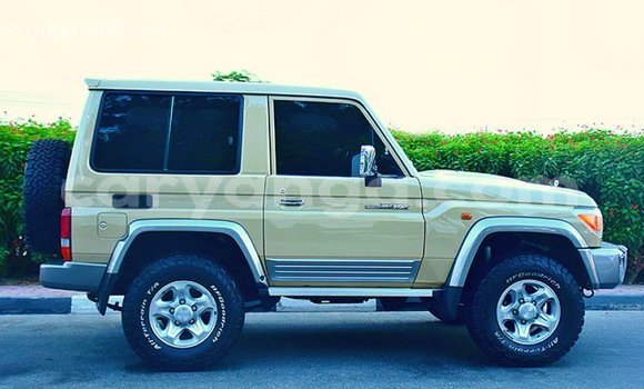 Buy Import Toyota Land Cruiser Beige Car in Import - Dubai in Malawi Buy Import Toyota Land Cruiser Beige Car in Import - Dubai in Malawi