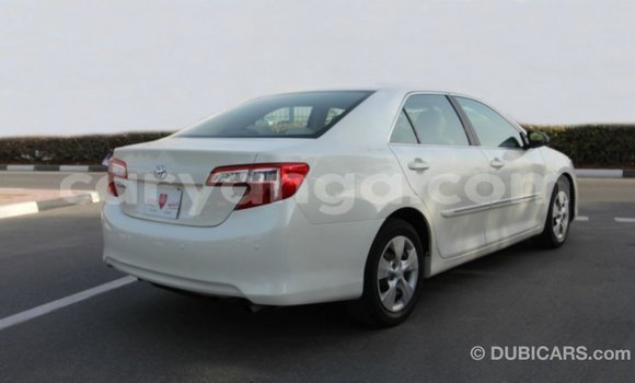 Buy Import Toyota Camry White Car in Import - Dubai in Malawi Buy Import Toyota Camry White Car in Import - Dubai in Malawi