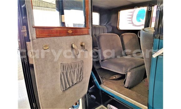 Nunua Imported Buick Electra Blue Gari ndani ya Import - Dubai nchini Malawi Nunua Imported Buick Electra Blue Gari ndani ya Import - Dubai nchini Malawi