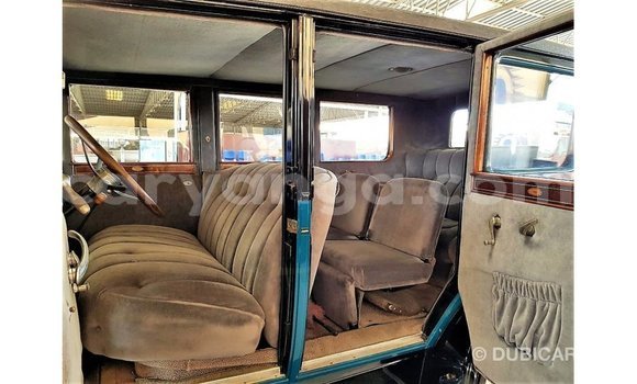 Nunua Imported Buick Electra Blue Gari ndani ya Import - Dubai nchini Malawi Nunua Imported Buick Electra Blue Gari ndani ya Import - Dubai nchini Malawi