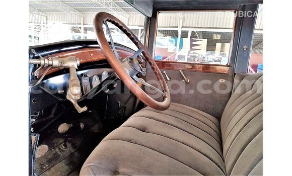 Nunua Imported Buick Electra Blue Gari ndani ya Import - Dubai nchini Malawi Nunua Imported Buick Electra Blue Gari ndani ya Import - Dubai nchini Malawi