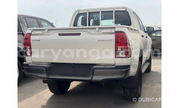 Buy Import Toyota Hilux White Car in Import - Dubai in Malawi Buy Import Toyota Hilux White Car in Import - Dubai in Malawi