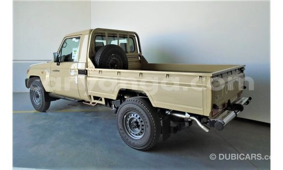 Buy Import Toyota Land Cruiser Beige Car in Import - Dubai in Malawi Buy Import Toyota Land Cruiser Beige Car in Import - Dubai in Malawi