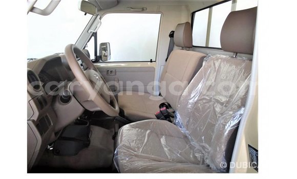 Buy Import Toyota Land Cruiser Beige Car in Import - Dubai in Malawi Buy Import Toyota Land Cruiser Beige Car in Import - Dubai in Malawi