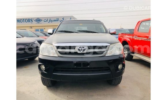 Nunua Imported Toyota Fortuner Black Gari ndani ya Import - Dubai nchini Malawi Nunua Imported Toyota Fortuner Black Gari ndani ya Import - Dubai nchini Malawi