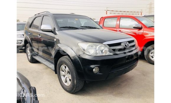 Nunua Imported Toyota Fortuner Black Gari ndani ya Import - Dubai nchini Malawi Nunua Imported Toyota Fortuner Black Gari ndani ya Import - Dubai nchini Malawi