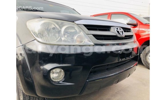 Nunua Imported Toyota Fortuner Black Gari ndani ya Import - Dubai nchini Malawi Nunua Imported Toyota Fortuner Black Gari ndani ya Import - Dubai nchini Malawi