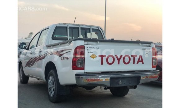 Nunua Imported Toyota Hilux White Gari ndani ya Import - Dubai nchini Malawi Nunua Imported Toyota Hilux White Gari ndani ya Import - Dubai nchini Malawi