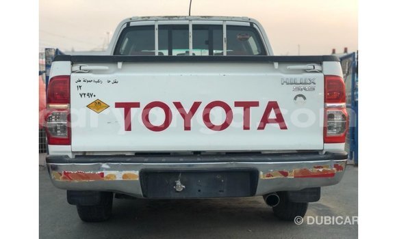 Nunua Imported Toyota Hilux White Gari ndani ya Import - Dubai nchini Malawi Nunua Imported Toyota Hilux White Gari ndani ya Import - Dubai nchini Malawi