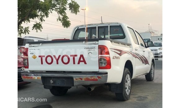 Nunua Imported Toyota Hilux White Gari ndani ya Import - Dubai nchini Malawi Nunua Imported Toyota Hilux White Gari ndani ya Import - Dubai nchini Malawi
