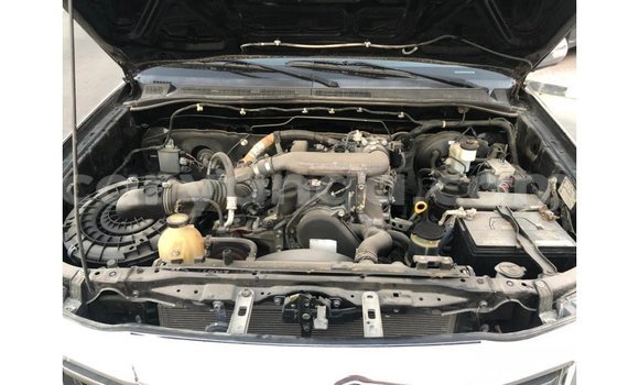 Acheter Import Voiture Toyota Hilux Noir à Import - Dubai, Malawi Acheter Import Voiture Toyota Hilux Noir à Import - Dubai, Malawi