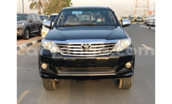 Nunua Imported Toyota Fortuner Black Gari ndani ya Import - Dubai nchini Malawi Nunua Imported Toyota Fortuner Black Gari ndani ya Import - Dubai nchini Malawi