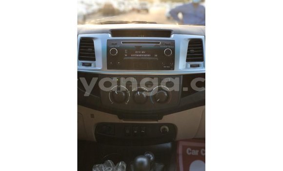 Nunua Imported Toyota Fortuner Black Gari ndani ya Import - Dubai nchini Malawi Nunua Imported Toyota Fortuner Black Gari ndani ya Import - Dubai nchini Malawi