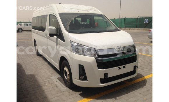 Acheter Import Voiture Toyota Hiace Blanc à Import - Dubai, Malawi Acheter Import Voiture Toyota Hiace Blanc à Import - Dubai, Malawi