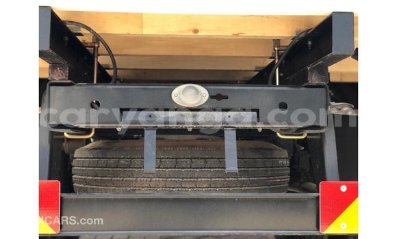 Nunua Imported Mitsubishi Canter White Gari ndani ya Import - Dubai nchini Malawi Nunua Imported Mitsubishi Canter White Gari ndani ya Import - Dubai nchini Malawi