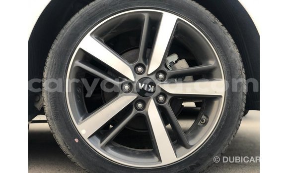Nunua Imported Kia Cerato White Gari ndani ya Import - Dubai nchini Malawi Nunua Imported Kia Cerato White Gari ndani ya Import - Dubai nchini Malawi