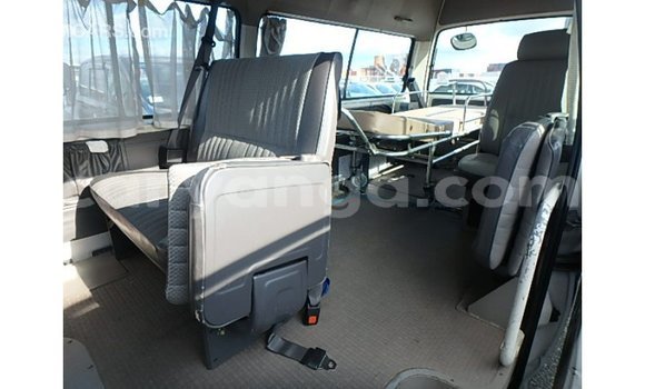 Nunua Imported Nissan Caravan White Gari ndani ya Import - Dubai nchini Malawi Nunua Imported Nissan Caravan White Gari ndani ya Import - Dubai nchini Malawi