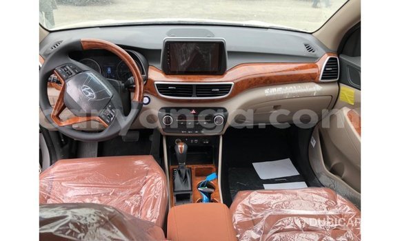Nunua Imported Hyundai Tucson White Gari ndani ya Import - Dubai nchini Malawi Nunua Imported Hyundai Tucson White Gari ndani ya Import - Dubai nchini Malawi