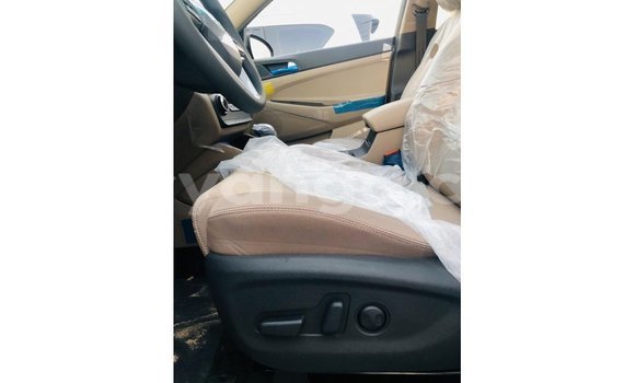 Nunua Imported Hyundai Tucson Brown Gari ndani ya Import - Dubai nchini Malawi Nunua Imported Hyundai Tucson Brown Gari ndani ya Import - Dubai nchini Malawi