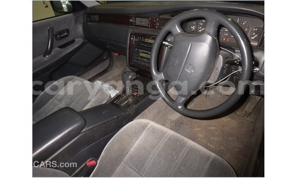 Acheter Import Voiture Toyota Crown Bleu à Import - Dubai, Malawi Acheter Import Voiture Toyota Crown Bleu à Import - Dubai, Malawi