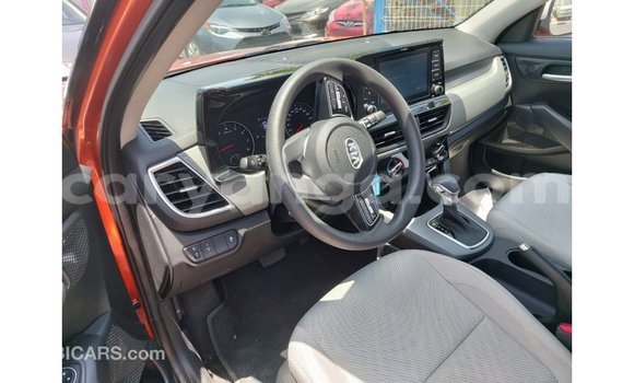 Acheter Import Voiture Kia Carens Autre à Import - Dubai, Malawi Acheter Import Voiture Kia Carens Autre à Import - Dubai, Malawi