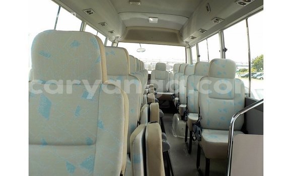 Acheter Import Voiture Toyota Coaster Blanc à Import - Dubai, Malawi Acheter Import Voiture Toyota Coaster Blanc à Import - Dubai, Malawi