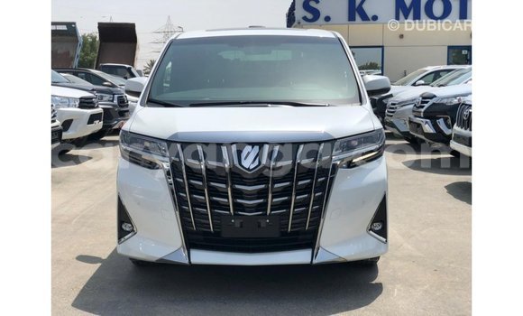 Acheter Import Voiture Toyota Alphard Blanc à Import - Dubai, Malawi Acheter Import Voiture Toyota Alphard Blanc à Import - Dubai, Malawi