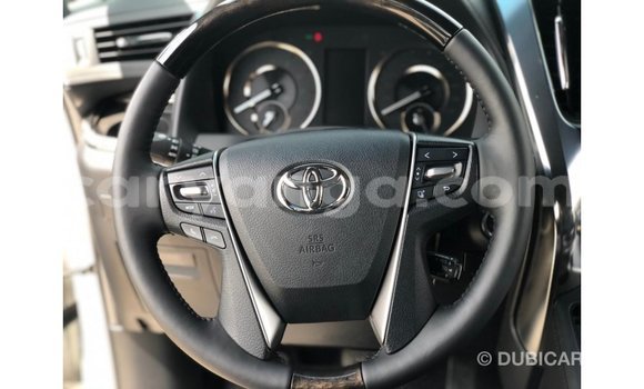 Acheter Import Voiture Toyota Alphard Blanc à Import - Dubai, Malawi Acheter Import Voiture Toyota Alphard Blanc à Import - Dubai, Malawi