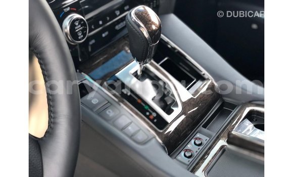 Acheter Import Voiture Toyota Alphard Blanc à Import - Dubai, Malawi Acheter Import Voiture Toyota Alphard Blanc à Import - Dubai, Malawi