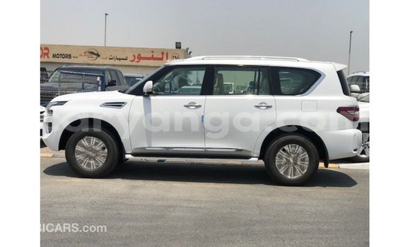 Buy Import Nissan Patrol White Car in Import - Dubai in Malawi Buy Import Nissan Patrol White Car in Import - Dubai in Malawi