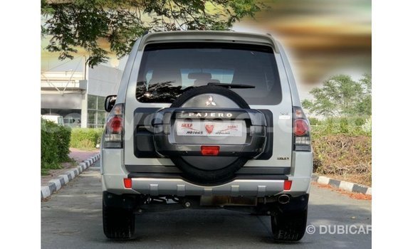 Buy Import Mitsubishi Pajero White Car in Import - Dubai in Malawi Buy Import Mitsubishi Pajero White Car in Import - Dubai in Malawi