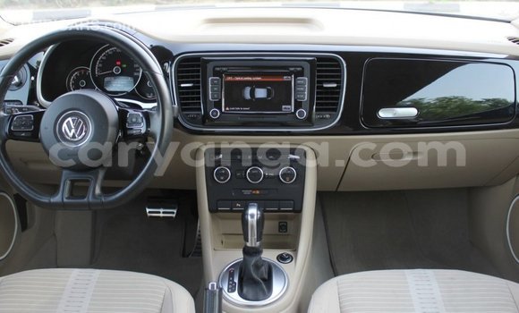 Acheter Import Voiture Volkswagen Beetle Bleu à Import - Dubai, Malawi Acheter Import Voiture Volkswagen Beetle Bleu à Import - Dubai, Malawi