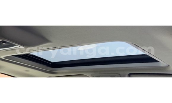 Acheter Import Voiture Chevrolet Suburban Noir à Import - Dubai, Malawi Acheter Import Voiture Chevrolet Suburban Noir à Import - Dubai, Malawi