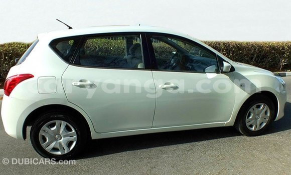 Buy Import Nissan Tiida White Car in Import - Dubai in Malawi Buy Import Nissan Tiida White Car in Import - Dubai in Malawi