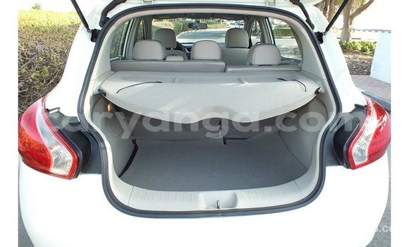 Buy Import Nissan Tiida White Car in Import - Dubai in Malawi Buy Import Nissan Tiida White Car in Import - Dubai in Malawi