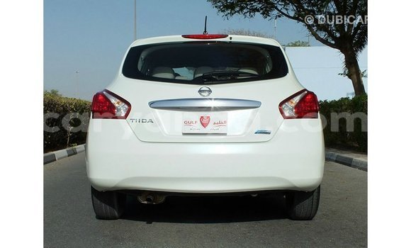 Buy Import Nissan Tiida White Car in Import - Dubai in Malawi Buy Import Nissan Tiida White Car in Import - Dubai in Malawi