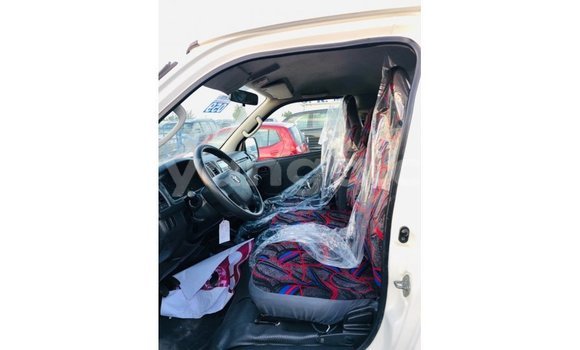 Nunua Imported Toyota Hiace White Gari ndani ya Import - Dubai nchini Malawi Nunua Imported Toyota Hiace White Gari ndani ya Import - Dubai nchini Malawi