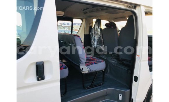 Nunua Imported Toyota Hiace White Gari ndani ya Import - Dubai nchini Malawi Nunua Imported Toyota Hiace White Gari ndani ya Import - Dubai nchini Malawi