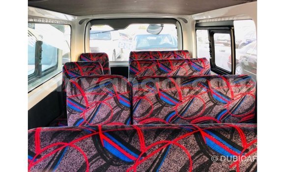 Nunua Imported Toyota Hiace White Gari ndani ya Import - Dubai nchini Malawi Nunua Imported Toyota Hiace White Gari ndani ya Import - Dubai nchini Malawi