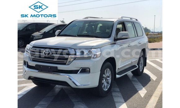 Nunua Imported Toyota Land Cruiser White Gari ndani ya Import - Dubai nchini Malawi Nunua Imported Toyota Land Cruiser White Gari ndani ya Import - Dubai nchini Malawi